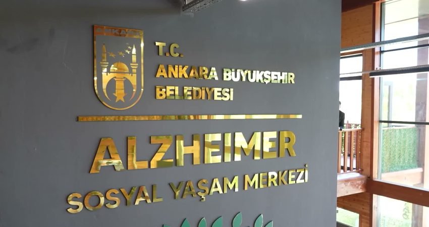 Ankara Büyükşehir Belediyesi, açıldığı dönem Başkent’te bir ilk olan Alzheimer