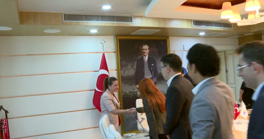 Antalya Büyükşehir Belediye Başkan Vekili Büşra Özdemir, Singapur Cumhuriyeti’nin Türkiye