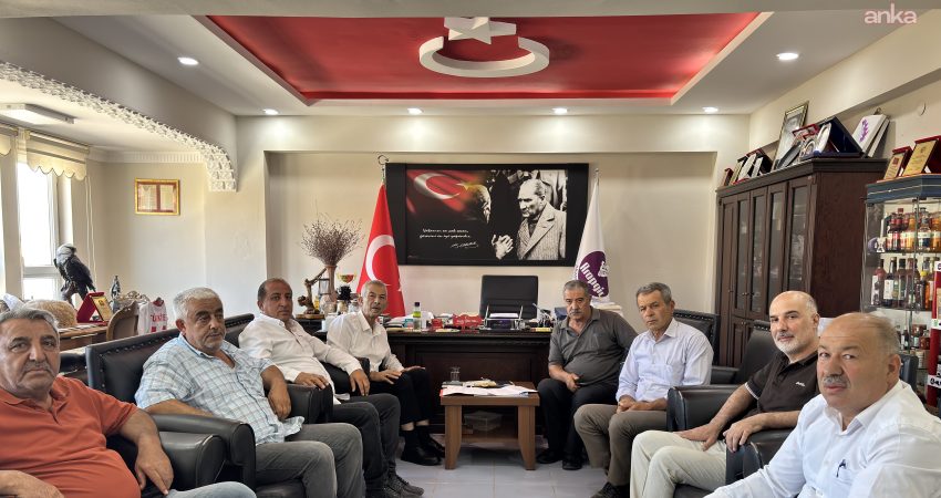 Arapgir Belediye Başkanı Haluk Cömeroğlu, belediye meclis üyeleriyle CHP’den ayrılarak