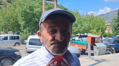Ardanuç halk pazarında emekliler, artan fiyatlar karşısında alım güçlerinin her geçen