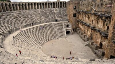 Aspendos Antik Kenti'nde yürütülen kazılarda, MÖ 5. yüzyılın son çeyreği