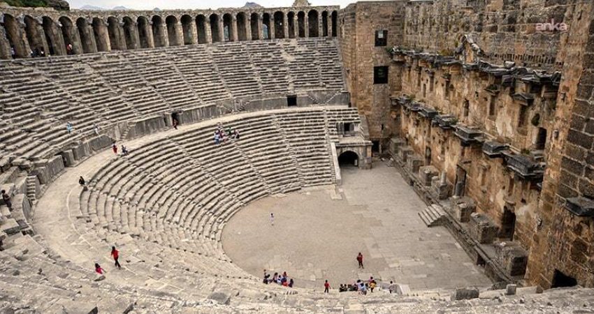 Aspendos Antik Kenti'nde yürütülen kazılarda, MÖ 5. yüzyılın son çeyreği