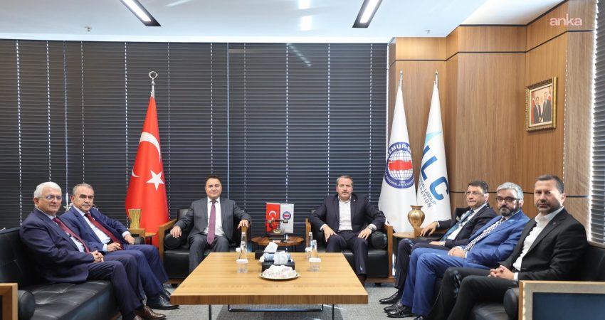DEVA Partisi Genel Başkanı Ali Babacan, babası Selahattin Yalçın’ın vefatı