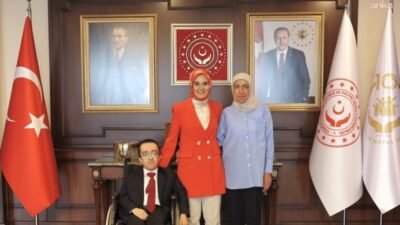 Aile ve Sosyal Hizmetler Bakanı Mahinur Özdemir Göktaş, doğuştan cam