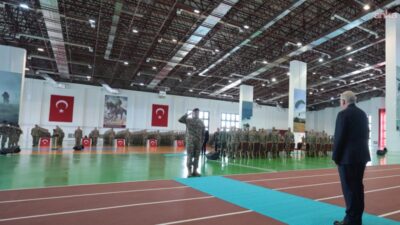 Milli Savunma Bakanı Yaşar Güler, Özel Kuvvetler Komutanlığı'nda inceleme ve