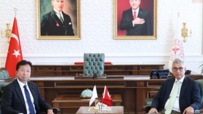 Sağlık Bakanı Kemal Memişoğlu, Japonya Temsilciler Meclisi Üyesi ve Temsilciler