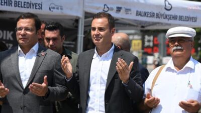 Balıkesir Büyükşehir Belediye Başkanı Ahmet Akın, Sındırgı depreminin birinci yılında
