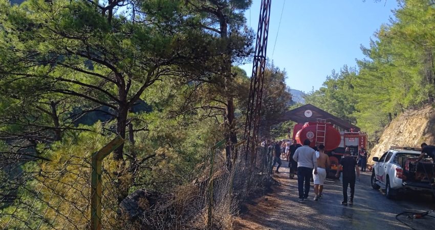Balıkesir'de Savaştepe, Edremit, Sındırgı ve Kaz Dağları'nda çıkan arazi, çöp
