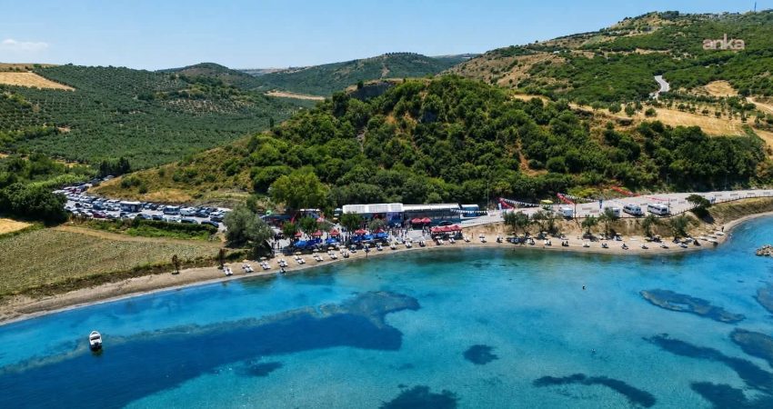 Bandırma Belediyesi, girişin ve şezlong ile şemsiye kullanımının ücretsiz olduğu