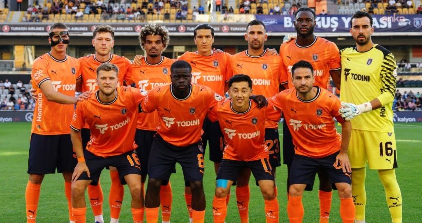 Başakşehir, Kocaelispor’u 2-0 mağlup etti Başakşehir, Trendyol Süper Lig'in ilk haftasında sahasında Kocaelispor'u 2-0 mağlup