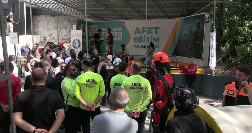 Beşiktaş Afet Eğitim Akademisi 17 Ağustos’un yıl dönümünde açıldı Beşiktaş Belediyesi tarafından afetlere hazırlık ve müdahale kapasitesini güçlendirmek amacıyla