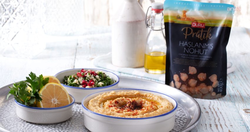 Nohut, tahin ve zeytinyağını bir araya getiren humus; bitkisel protein,
