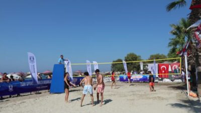 Bodrum Belediyesi'nce 14-15-16 Ağustos'ta düzenlenen "Plaj Voleybolu Şenliği", Akyarlar Fenerburnu Halk