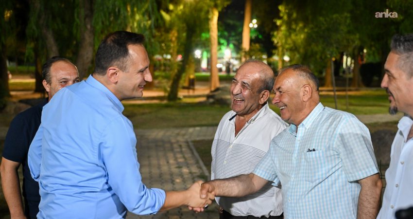 Bornova Belediye Başkanı Ömer Eşki, Çamdibi Bölgesi’nde muhtarlar ve mahalle