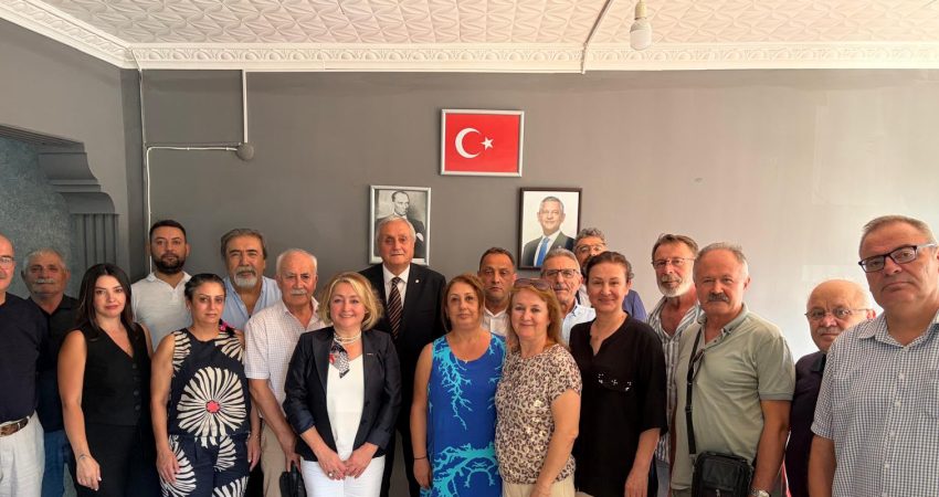 Bozüyük Belediye Başkanı Mehmet Talat Bakkalcıoğlu ile belediye meclis üyeleri, YENİ