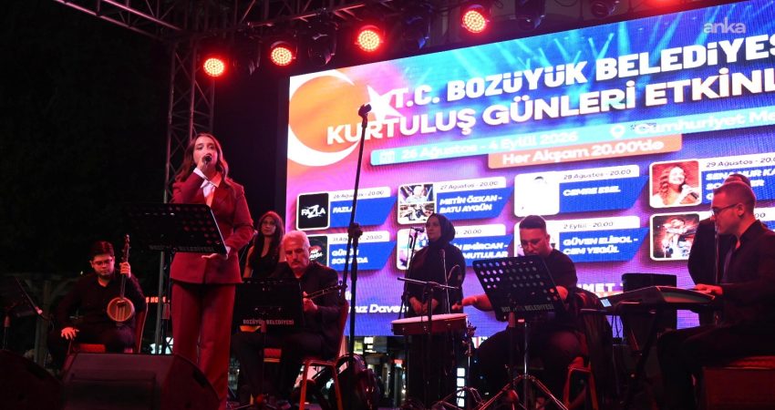 Bozüyük’te “Kurtuluş Günleri” etkinlikleri konserlerle devam ediyor Bozüyük Belediyesi tarafından ilçenin düşman işgalinden kurtuluşunun 104’üncü yıl dönümü