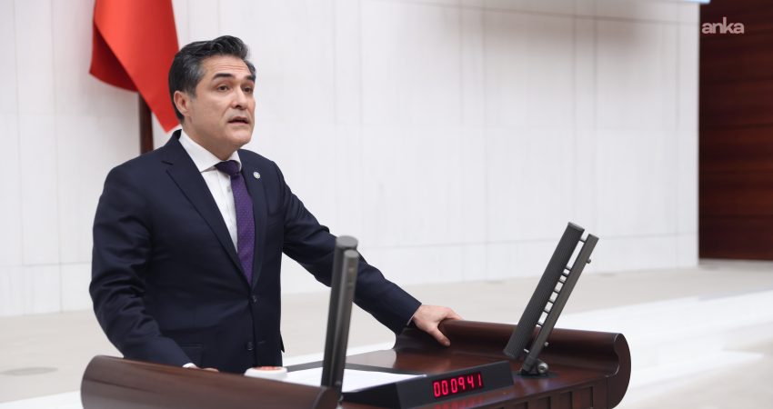 İYİ Parti Sözcüsü Buğra Kavuncu, iktidarın İYİ Parti'nin Koyulhisar Belediyesi'ni