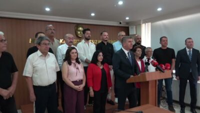 Burdur Belediye Başkanı Ali Orkun Ercengiz, CHP'den istifa eden 15