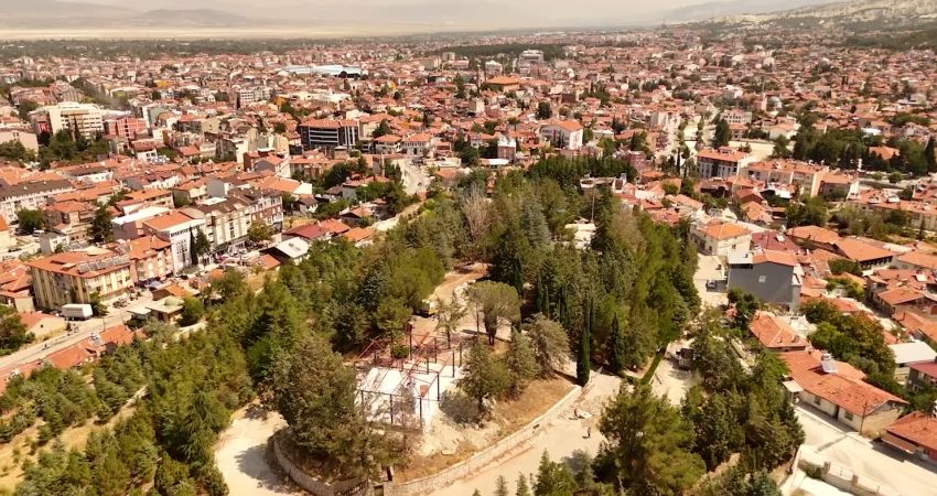 Burdur Belediye Başkanı Ali Orkun Ercengiz, kent merkezindeki gözde mesire