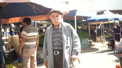 Burdur Belediye Başkanı Ali Orkun Ercengiz, Salı Pazarı'ndaki esnaf ve