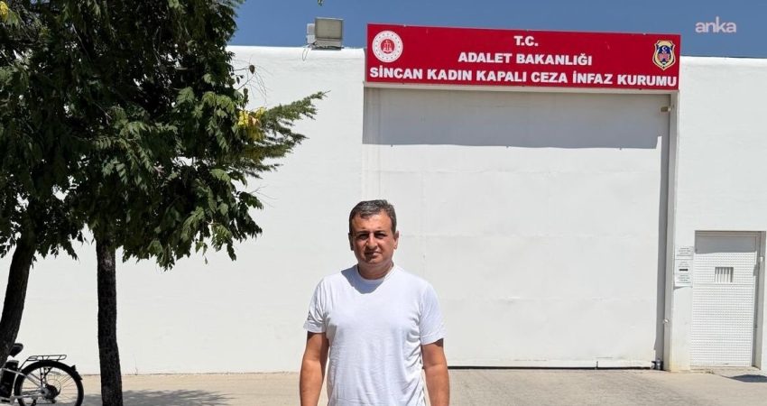 Burhanettin Bulut’tan tutuklu YENİ Parti Manisa İl Başkanı Özalper’e ziyaret YENİ Parti Adana Milletvekili Burhanettin Bulut, Sincan Kadın Kapalı Cezaevi'nde