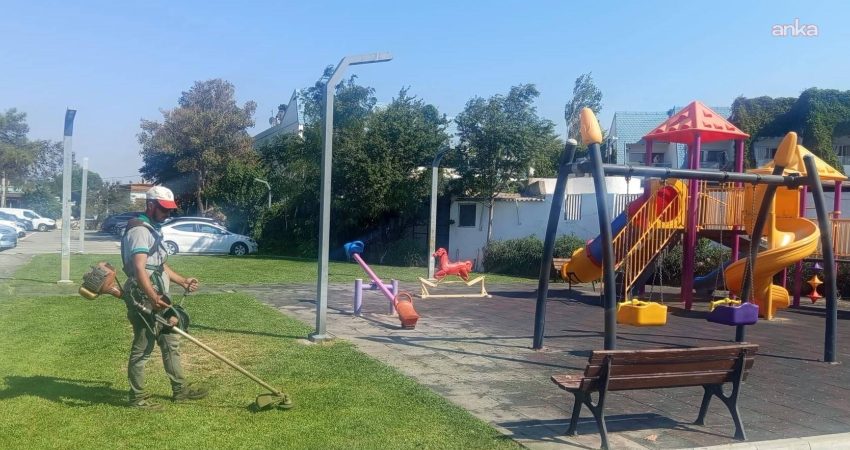 Burhaniye Belediyesi Park ve Bahçeler Müdürlüğü ekipleri, ilçe genelindeki park,