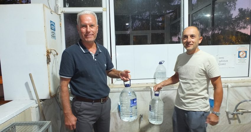 Balıkesir’in Burhaniye ilçesine bağlı Ören Mahallesi’nde yaz sezonunda artan nüfus