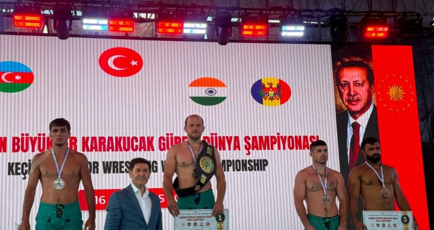 Bursa Büyükşehir Belediyesporlu Fazlı Eryılmaz dünya şampiyonu oldu Bursa Büyükşehir Belediyespor Kulübü güreşçisi Fazlı Eryılmaz, Ankara’da düzenlenen Keçiören