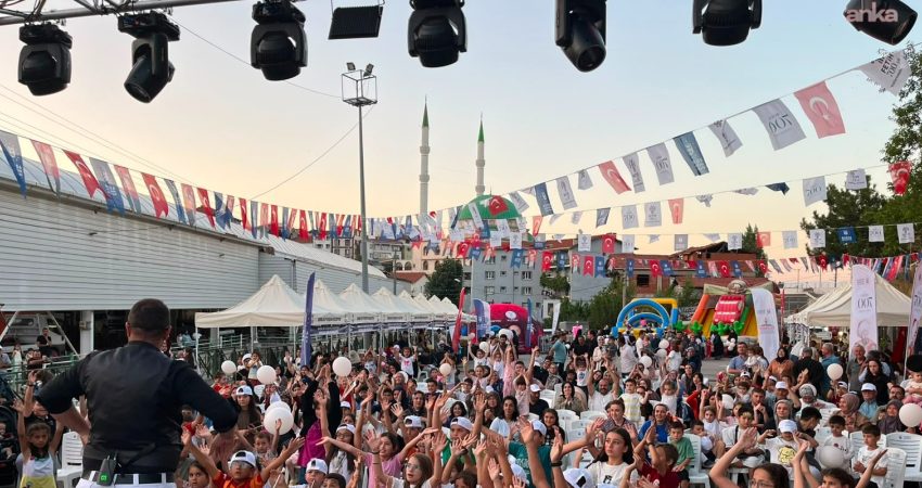 Bursa Büyükşehir Belediyesi’nin kentin fethinin 700’üncü yılı dolayısıyla 17 ilçede
