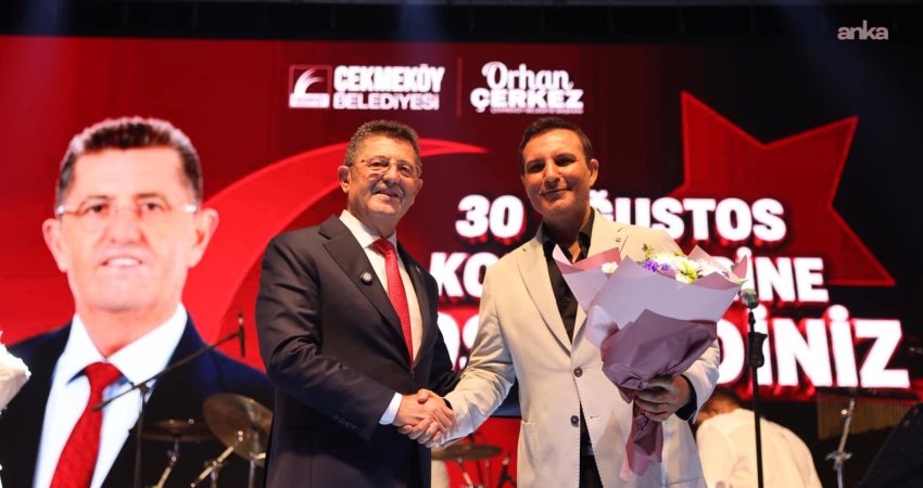Çekmeköy’de 30 Ağustos Zafer Bayramı büyük bir coşkuyla kutlandı. Kutlama