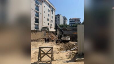 Çekmeköy Belediyesi, Çatalmeşe Mahallesi’nde ruhsatlı bir inşaatın temel kazısı sırasında