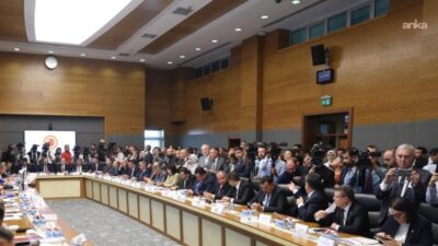 CHP Kars Milletvekili İnan Akgün Alp, TBMM Adalet Komisyonu'nda görüşülen
