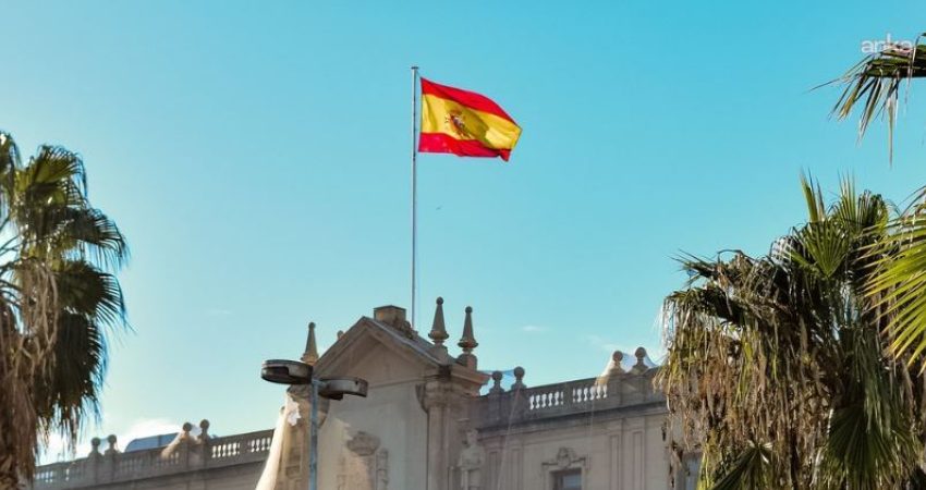 İtalya’nın Ceuta’daki göçmen krizi gerekçesiyle İspanya’dan gelen yolculara yönelik sınır