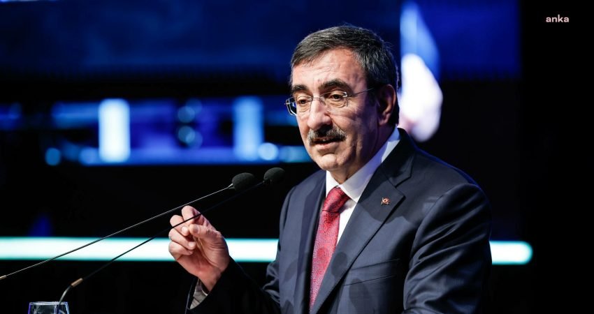 Cumhurbaşkanı Yardımcısı Cevdet Yılmaz, TÜİK tarafından açıklanan enflasyonda geçen aya