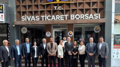 CHP Genel Başkan Yardımcıları Adnan Demirci ve Nevaf Bilek, Sivas