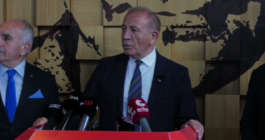 CHP İstanbul İl Başkanı Gürsel Tekin, "Biz çağrı heyeti olarak
