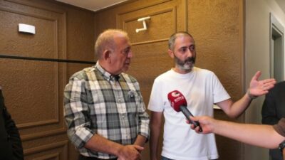 CHP İstanbul İl Başkanı Gürsel Tekin Merter’de tekstil esnafını ziyaret etti CHP İstanbul İl Başkanı Gürsel Tekin, Merter’de tekstil esnafını ziyaret