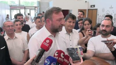 CHP İzmir İl Başkanı Utku Gümrükçü, İzmir Büyükşehir Belediyesi Meclisi’nde