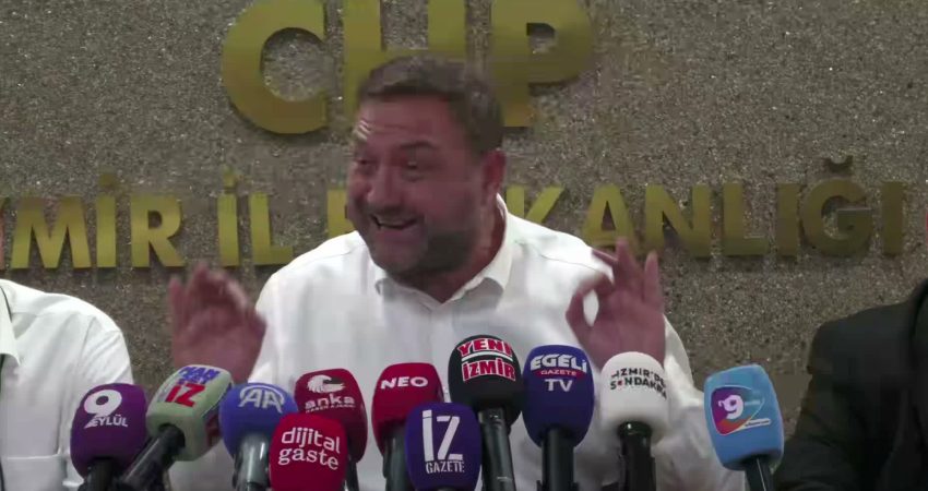 İzmir’in Menderes ilçesinde CHP’li Belediye Başkanı İlkay Çiçek’in tutuklanmasının ardından