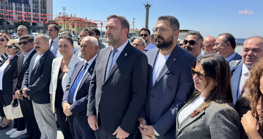 CHP İzmir İl Başkanlığı 30 Ağustos Zafer Bayramı’nı kutladı CHP İzmir İl Başkanlığı, 30 Ağustos Zafer Bayramı'nın 104. yılı