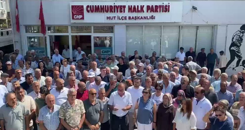 CHP Mut ve Silifke İlçe Başkanları, yönetim kurulu üyeleriyle birlikte
