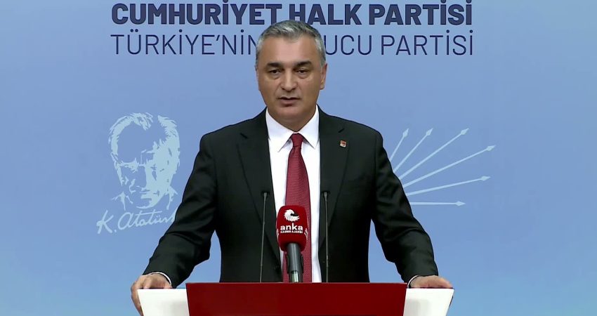 CHP Sözcüsü Sarı’dan “Çerçeve Yasa” açıklaması: Bunu bir pazarlık unsuru olarak değerlendirmedik CHP Sözcüsü Müslim Sarı, MYK toplantısı sonrası yaptığı açıklamada, TBMM