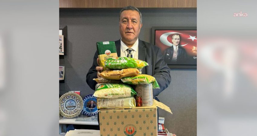 CHP’li Gürer: “Tarım Kredi Market zarar ediyor bakanlık sorularımıza yanıt vermiyor” CHP Niğde Milletvekili Ömer Fethi Gürer, "Tarım Kredi Market zarar
