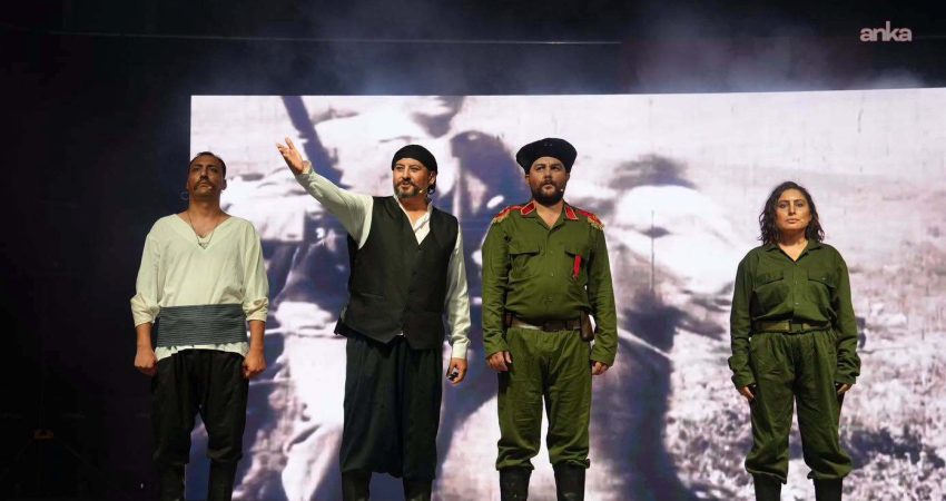 Çukurova Belediyesi tarafından 30 Ağustos Zafer Bayramı etkinlikleri kapsamında düzenlenen
