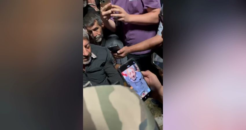 Cumhurbaşkanı Başdanışmanı Oktay Saral, eşit özlük hakları talebiyle eylemlerini sürdüren