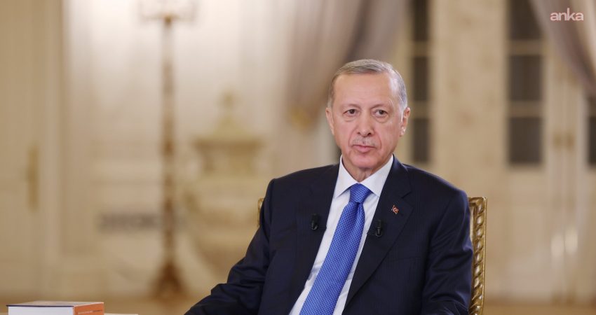 Cumhurbaşkanı Recep Tayyip Erdoğan, "Bugün geriye baktığımızda AK Parti'nin çeyrek
