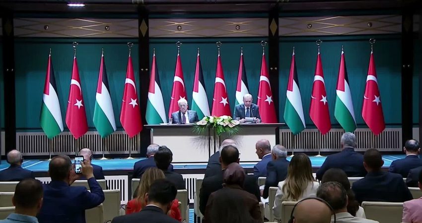Cumhurbaşkanı Recep Tayyip Erdoğan, "Tüm sindirme ve tehcir teşebbüslerine rağmen