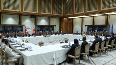 Cumhurbaşkanı Recep Tayyip Erdoğan, Trendyol Süper Lig'e yükselen futbol takımları