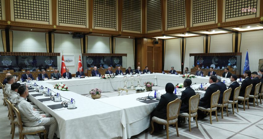 Cumhurbaşkanı Recep Tayyip Erdoğan, Trendyol Süper Lig'e yükselen futbol takımları