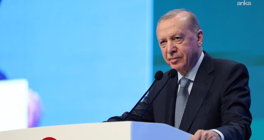 Cumhurbaşkanı Erdoğan: “YKS yerleştirme sonuçlarının hayırlı olmasını diliyorum” Cumhurbaşkanı Recep Tayyip Erdoğan, "Bu sabah açıklanan YKS yerleştirme sonuçlarının